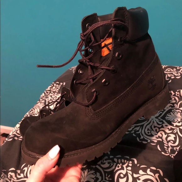 black timbs size 8
